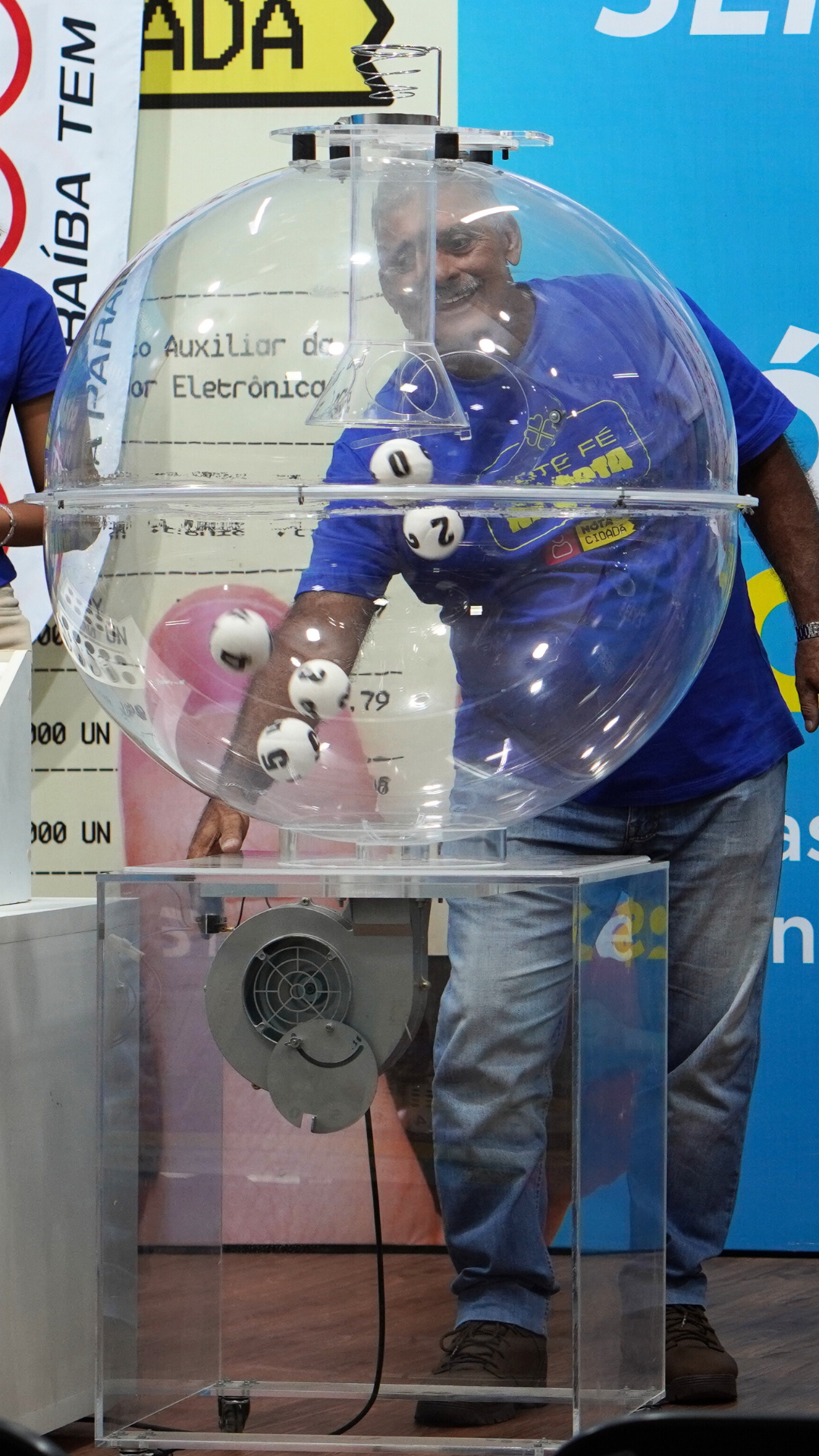 R$ 100 mil distribuídos