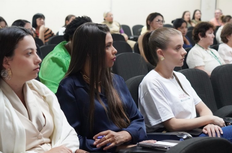 Lotep participa de reunião de planejamento para o Março das Mulheres 2026