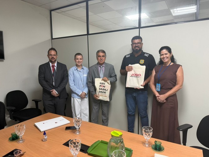Lotep discute projeto de acolhimento para familiares de internas do Presídio Feminino de João Pessoa